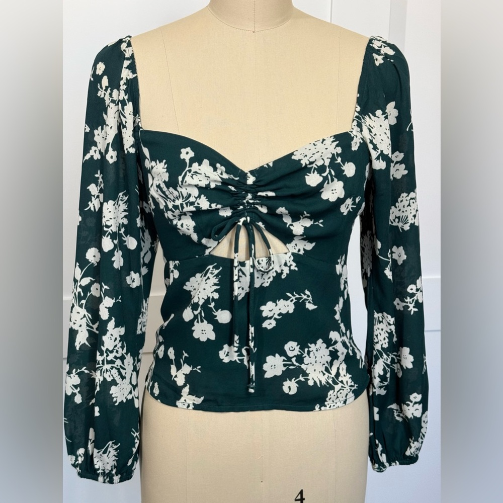 NWT A&F Long-Sleeve Cinched Front Cutout Top
